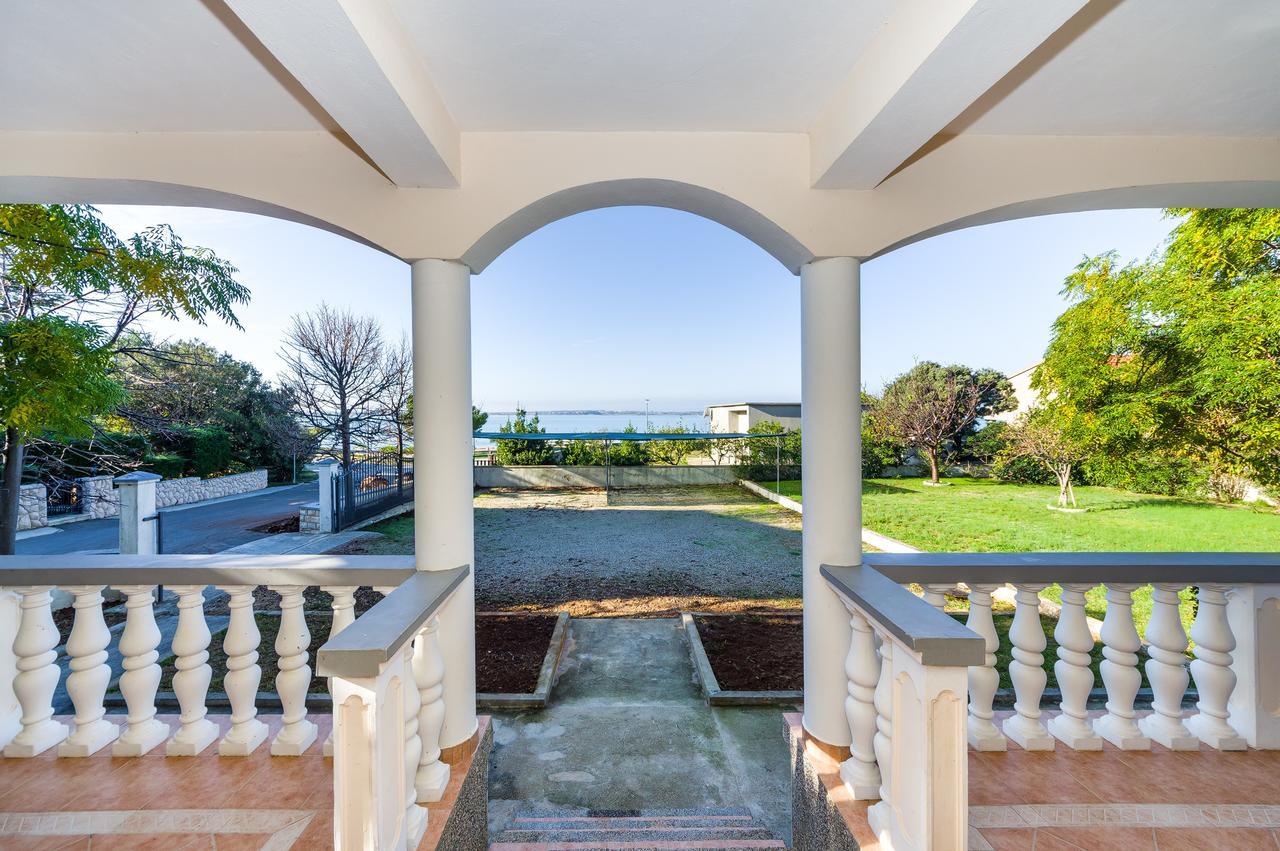 Apartment Nin - Vrsi At The Beach Exterior photo