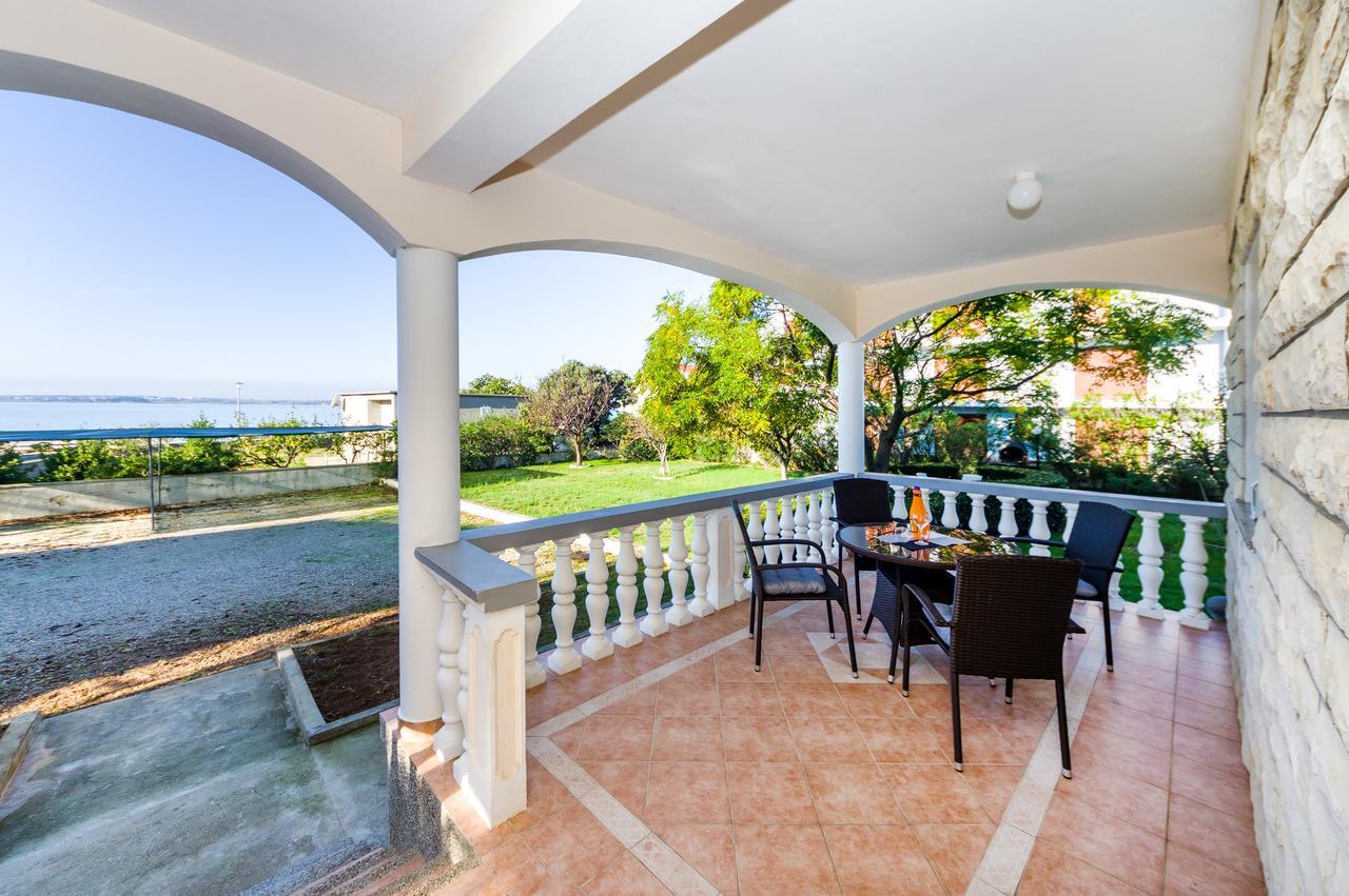Apartment Nin - Vrsi At The Beach Exterior photo
