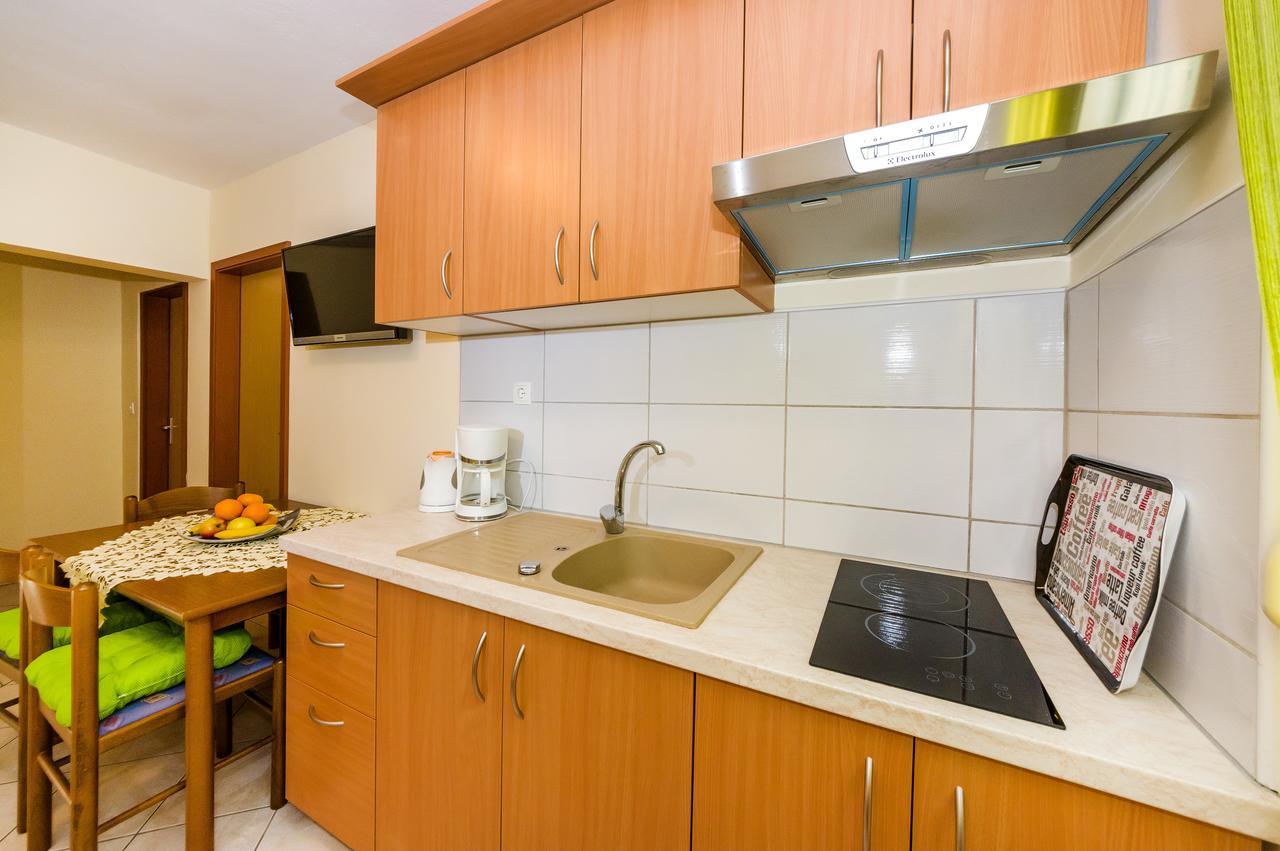 Apartment Nin - Vrsi At The Beach Exterior photo